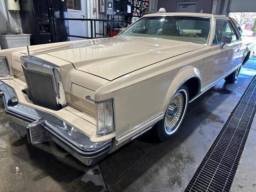 1979 Lincoln Mark V Base