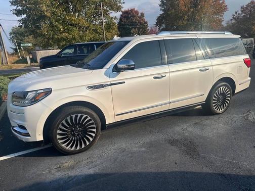 2018 Lincoln Navigator L Black Label