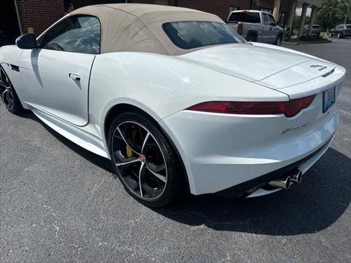 2017 Jaguar F-TYPE R