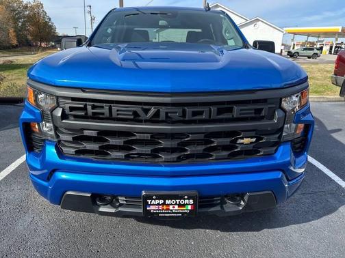 2023 Chevrolet Silverado 1500 Custom