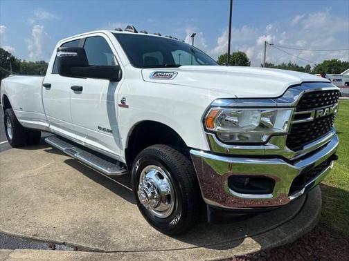 2023 RAM 3500 Big Horn Crew Cab 4x4 8' Box