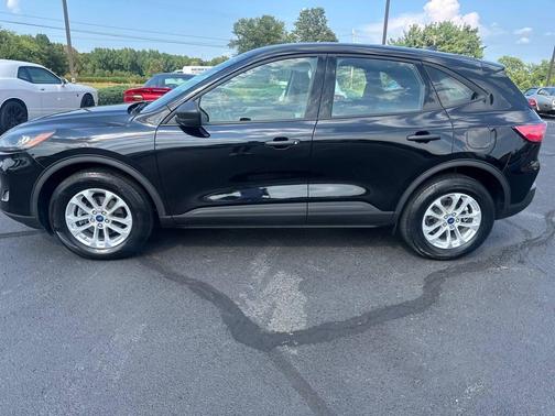 2022 Ford Escape S