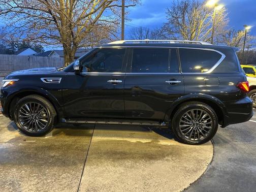 2024 INFINITI QX80 SENSORY AWD