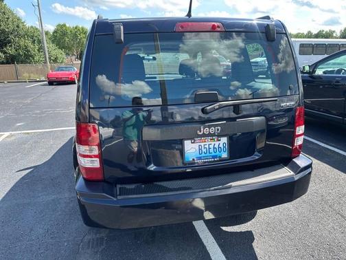 Blue 2011 Jeep Liberty Sport