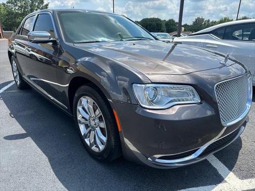 2018 Chrysler 300 Touring