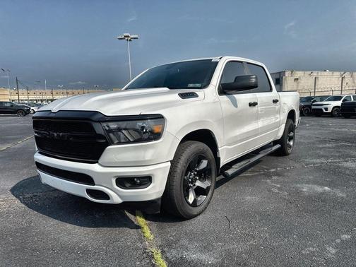 Bright White Clearcoat 2024 RAM 1500 Tradesman