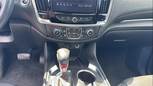 Cherry Red Tintcoat 2022 Chevrolet Traverse RS