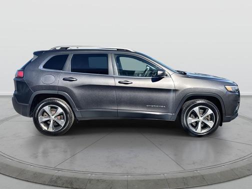 Granite Crystal Metallic Clearcoat 2019 Jeep Cherokee Limited