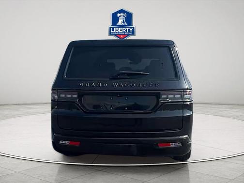 Diamond Black Crystal Pearlcoat 2024 Jeep Grand Wagoneer L Series II 4x4