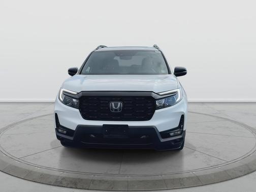 Platinum White Pearl 2022 Honda Passport AWD Elite