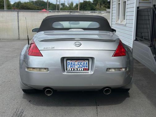2005 Nissan 350Z Touring