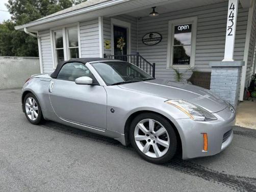 SILVER 2005 Nissan 350Z Touring
