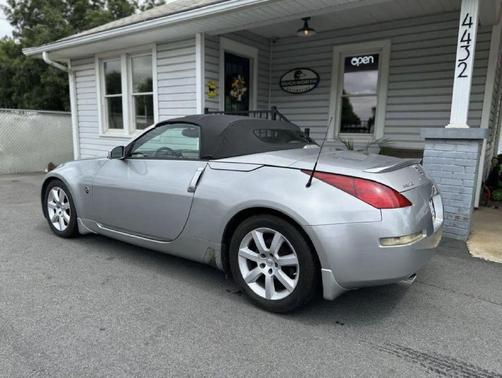 SILVER 2005 Nissan 350Z Touring