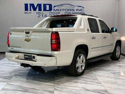 2013 Chevrolet Avalanche LTZ