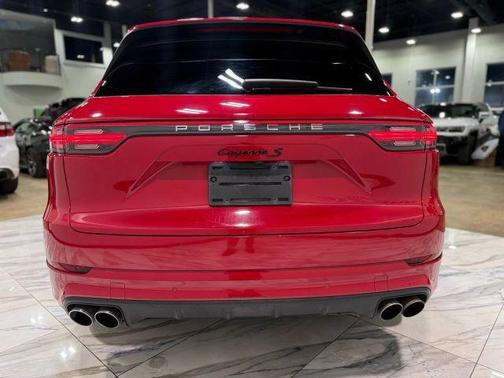 2021 Porsche Cayenne S