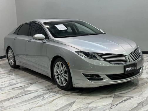 2016 Lincoln MKZ Base