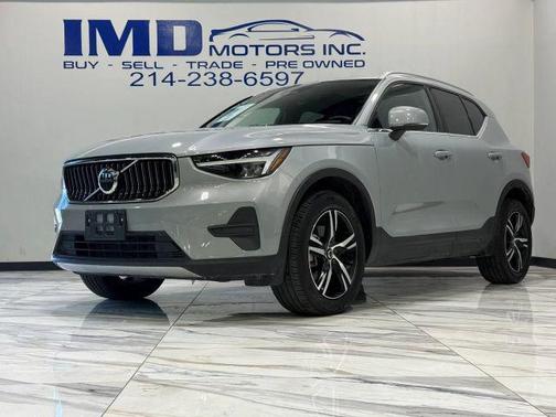 2024 Volvo XC40 B5 Core