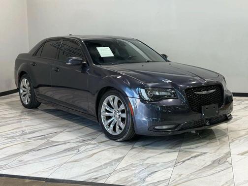 2018 Chrysler 300 S