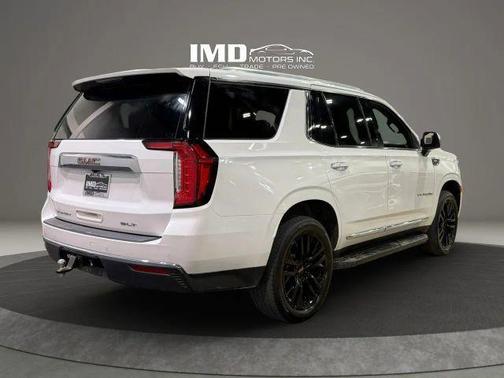 White Frost Tricoat 2021 GMC Yukon SLT