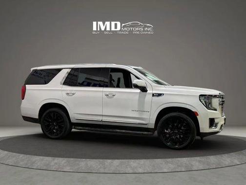White Frost Tricoat 2021 GMC Yukon SLT