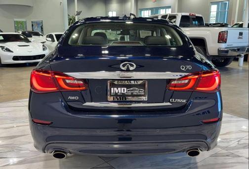 2019 INFINITI Q70 3.7X LUXE
