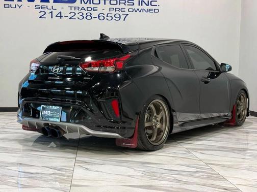 2021 Hyundai Veloster Base
