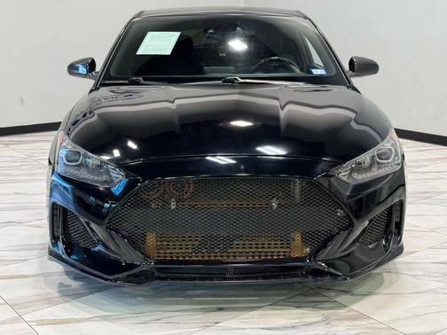 2021 Hyundai Veloster Base