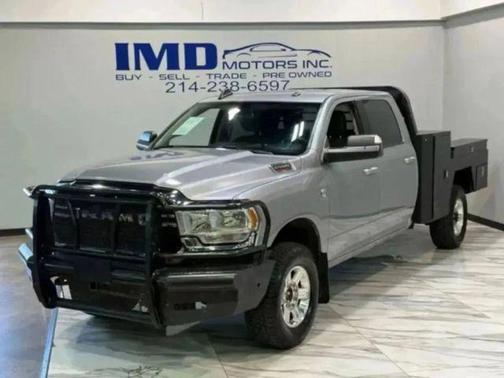 2020 RAM 2500 Big Horn Crew Cab 4x4 8' Box