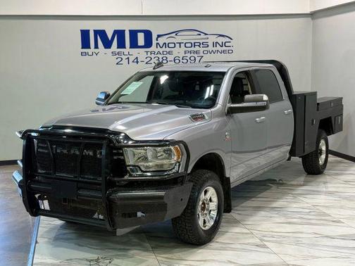 2020 RAM 2500 Big Horn Crew Cab 4x4 8' Box