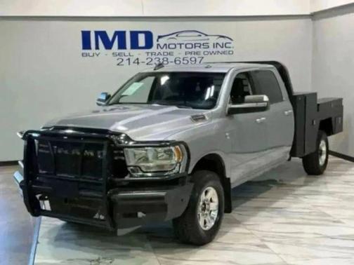 2020 RAM 2500 Big Horn Crew Cab 4x4 8' Box