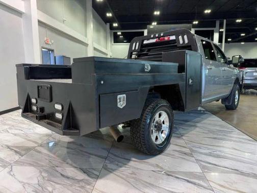 2020 RAM 2500 Big Horn Crew Cab 4x4 8' Box