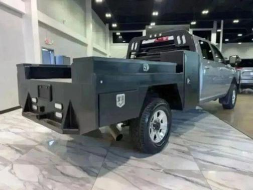 2020 RAM 2500 Big Horn Crew Cab 4x4 8' Box