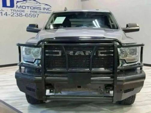 2020 RAM 2500 Big Horn Crew Cab 4x4 8' Box