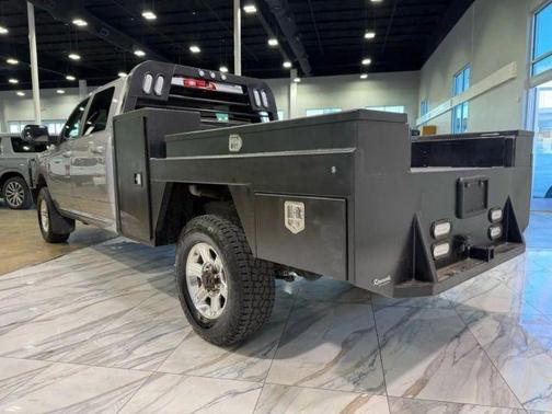 2020 RAM 2500 Big Horn Crew Cab 4x4 8' Box