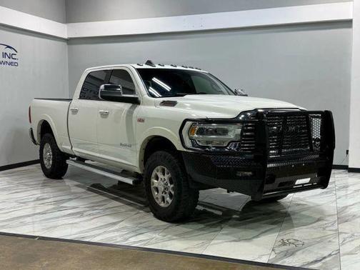 2019 RAM 2500 Laramie Crew Cab 4x4 6'4' Box
