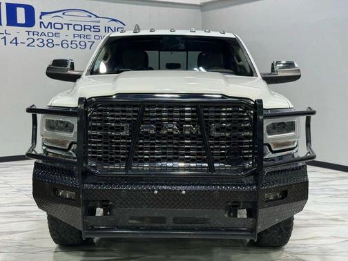 2019 RAM 2500 Laramie Crew Cab 4x4 6'4' Box