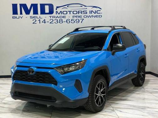 2019 Toyota RAV4 LE