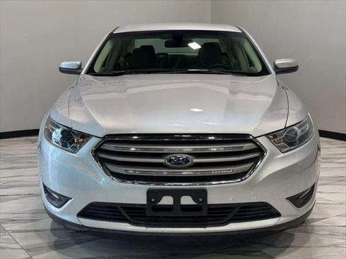2017 Ford Taurus SEL
