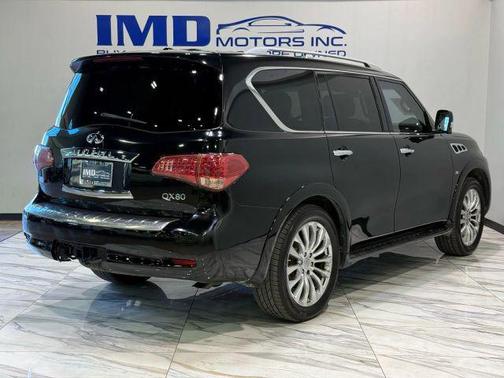 2017 INFINITI QX80 Base