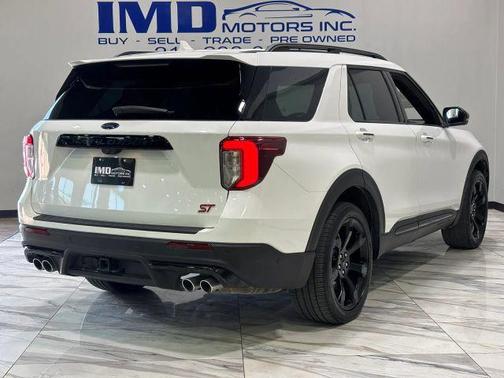 Star White Metallic Tri-Coat 2021 Ford Explorer ST