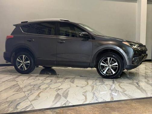 Magnetic Gray Metallic 2016 Toyota RAV4 XLE