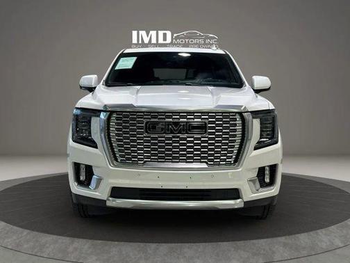White Frost Tricoat 2021 GMC Yukon Denali