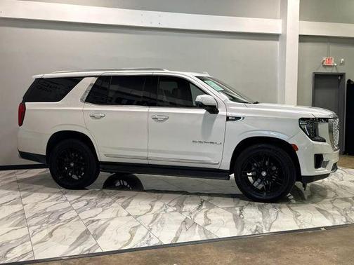 White Frost Tricoat 2021 GMC Yukon Denali