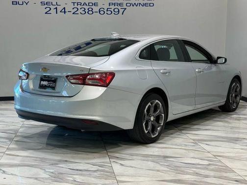 2022 Chevrolet Malibu FWD LT