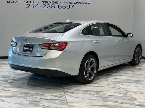 2022 Chevrolet Malibu FWD LT