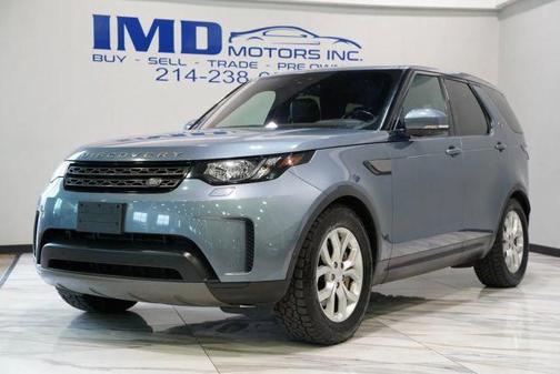 Gray 2018 Land Rover Discovery SE