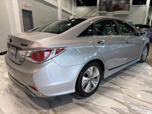 2013 Hyundai SONATA Hybrid Limited