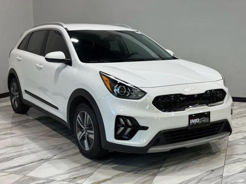 2022 Kia Niro LXS