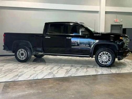 2022 Chevrolet Silverado 2500 High Country