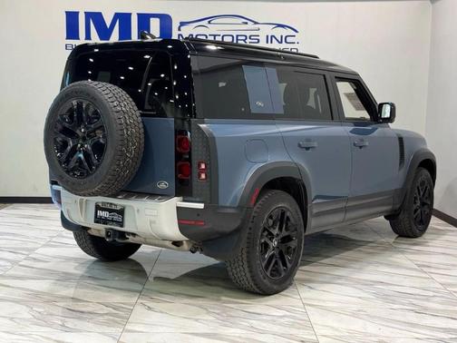 2020 Land Rover Defender 110 SE